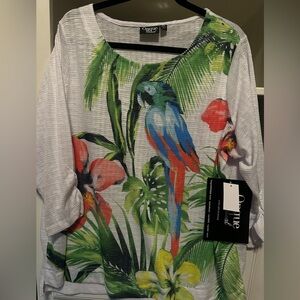 New- Onque Casual Brand Tropical Print Top